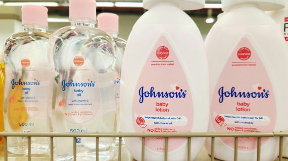 Chicco Baby Lotion with Natural Almond Oil (200ml)